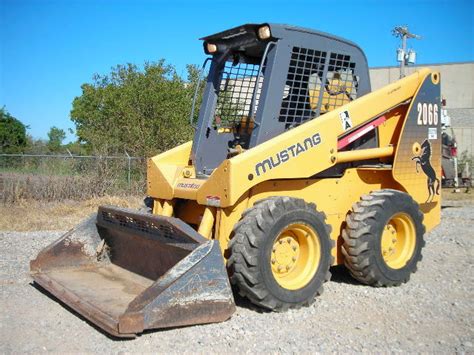 skid steer mustang 2066 auger|2066 mustang skid steer specs.